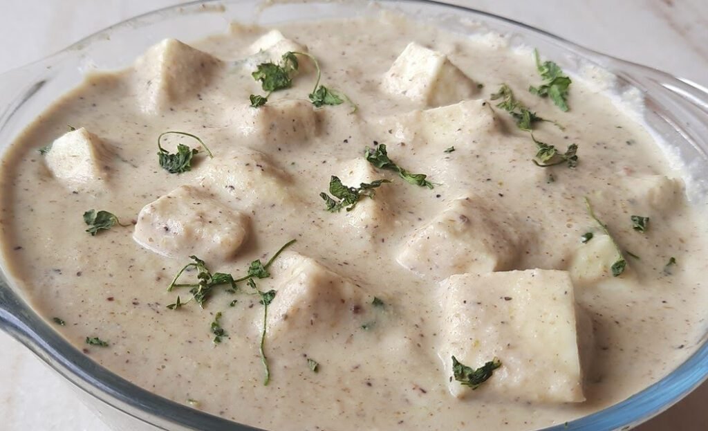paneer in white gravy
