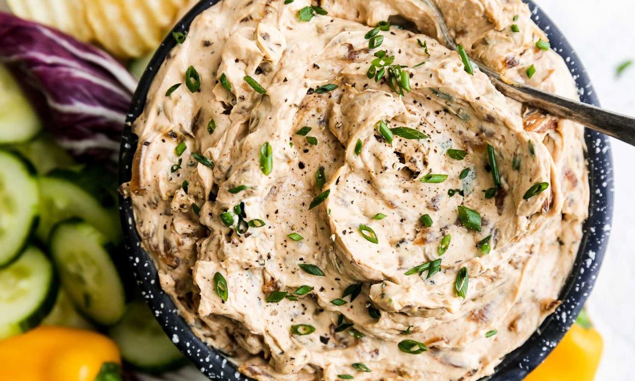 Caramelized Onion Dip: Sweet and Savoury